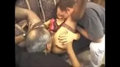 Oynat Sıcak üçlü - 1