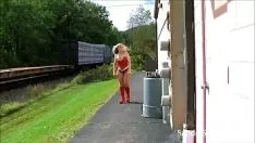 Abspielen Fragen Sie die Sklavin der Weiblichkeit
