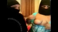 Reproducir Familia árabe sobre la leva