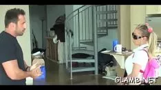 تشغيل مثير الشارع يحصل الثدي الساخنة غازل