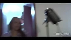 播放 Swingr 公羊 savory 几乎没有效果 深色 辣妹 的 湿背