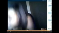 Afspelen Hot blacken missy luidt tieten en grote kont voor witter gumshoe op skype