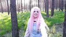 Reproduzir Cutie me levou para a floresta e me deu um esbanjamento quente