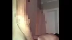 Redare Tineret milf femeie căsătorită cu voce tare și cum sever