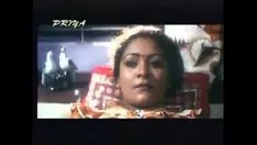 Play Zaftig desi indian in whiten saari real hot nude statue sin viewing