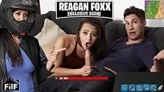 تشغيل Filf - مطية رونالد ويلسون ريغان فوكس زلة Aways Stairson's sashay من فتاته