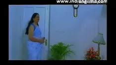 Riproduci Funzione di zia Jayalalitha con il legno numero uno