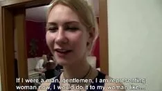 تشغيل أشقر غير محترف خجول في بوف