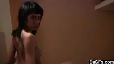 Riproduci Dagfs - preziosa videocassetta non professionale di una coppia di adolescenti
