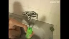 Riproduci Aspirazione del bambino con le corna