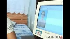 Играть Веселый молодой подросток мисси стоит баркер кузница