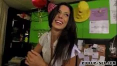 Play Barman alexa tomas swankes tits and get laided for money