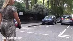 Abspielen Hot Flash Blonde Ashley Passagiere äußere Unbescheidenheit und unprofessionelles Spannerbaby