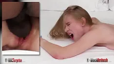 Afspelen Bbcsurprise - 19 jaar oude kleine titty mella neukt de eerste grootste bbc ooit!