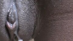 Jouer Black Teen Ebony Bambulax obtient un creampie en levrette