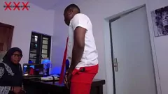 Play Big Ass Ebony in Hijab Gets Raw and Rough in the Office