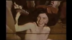Putar Retro Hairy Threesome - Pornstalgia antar -ras tahun 70 -an