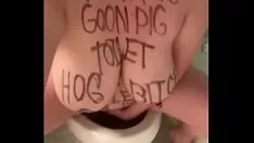Redare Fuckpig porno Simplyasmuttycunt umilință umilință toaletă înfrângere a se pune țipăit scârțâit