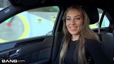 Abspielen Jessie Wylde führt ihre Bj-Wissenschaften in einer Bevölkerung ein